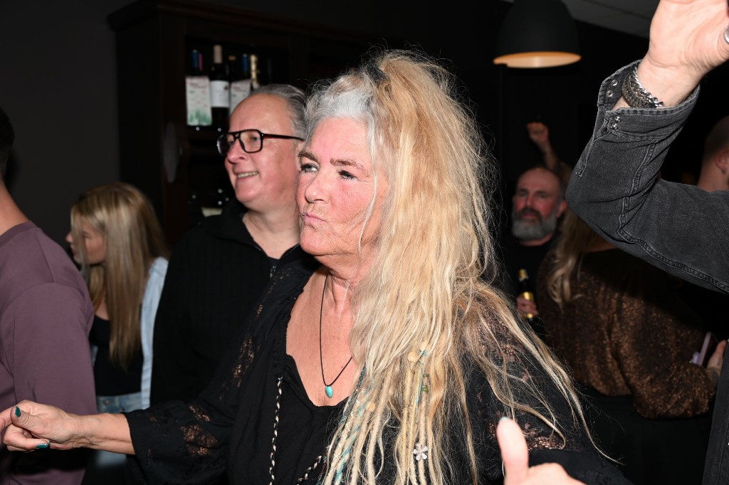 ../Images/10 jaar Ro's Barbershop 226.jpg